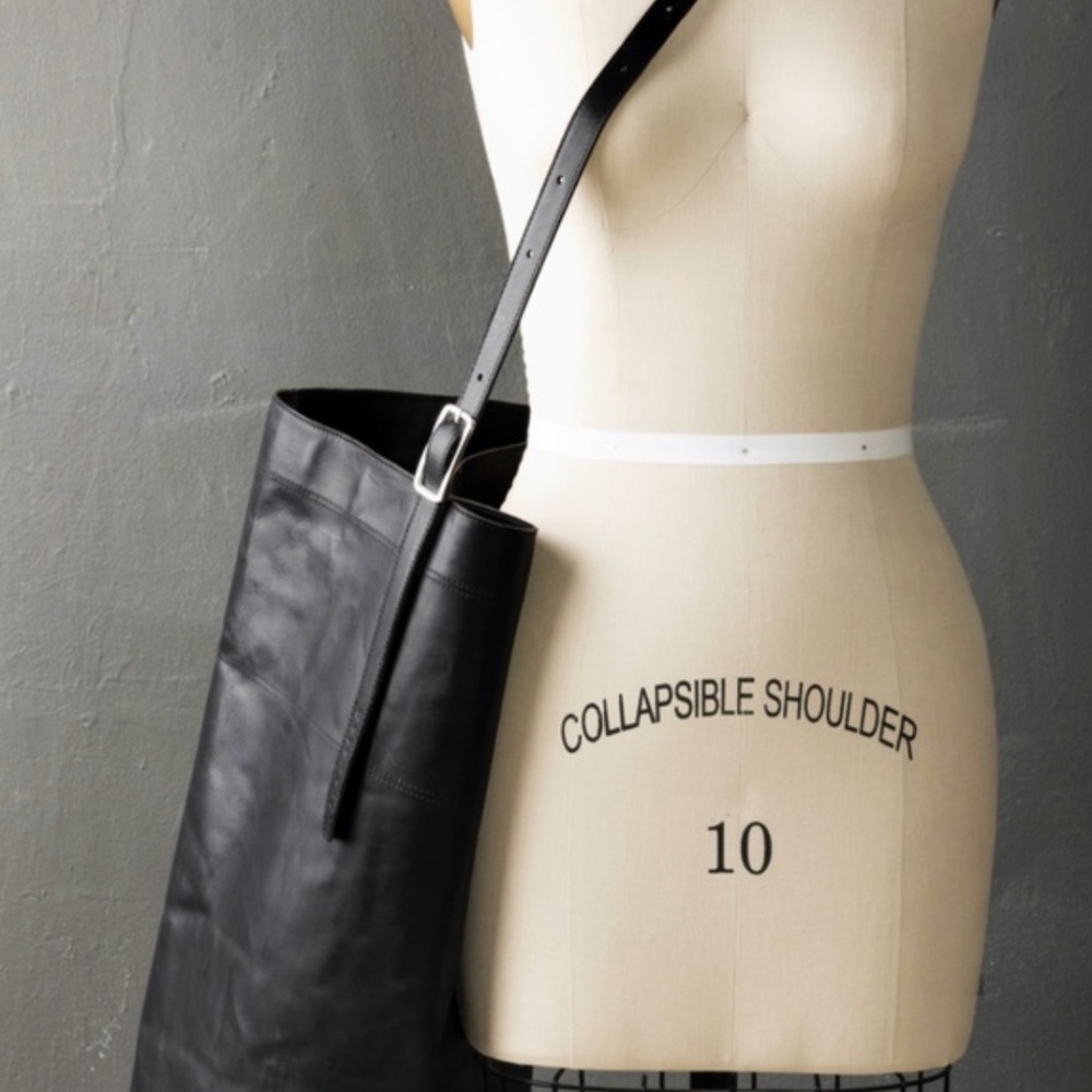 Sleek Black Leather Crossbody Tote Bag